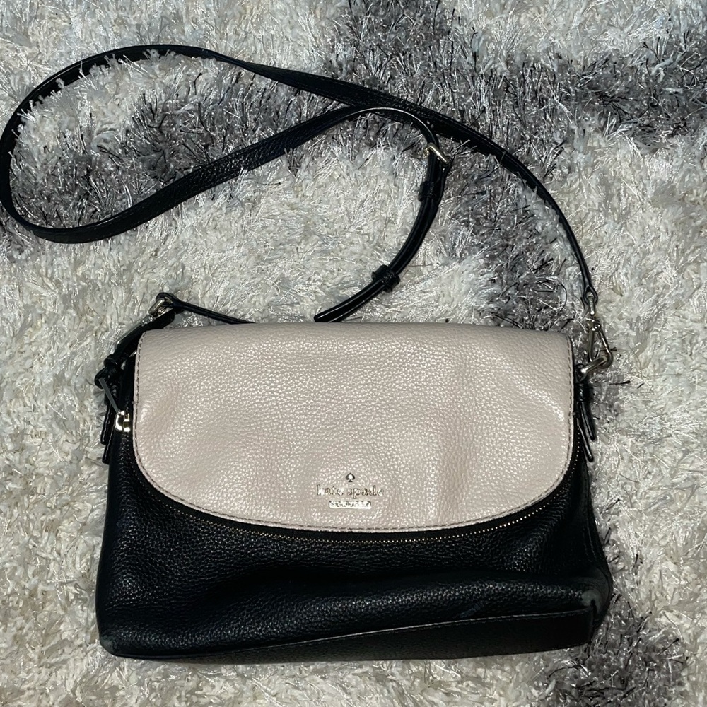 😍 Kate Spade pebbled leather crossbody purse